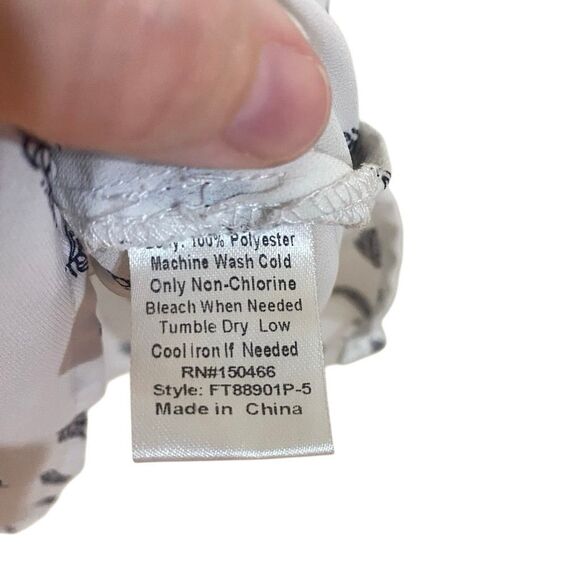 Monday fun short sleeve size 2 XL brushstroke design crewneck gathered sleeve sh - Picture 5 of 7